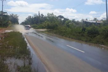Genangan air di Jalinsum kerap picu kecelakaan