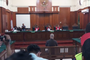 Judge awards one-year imprisonment to Ahmad Dhani for defamation