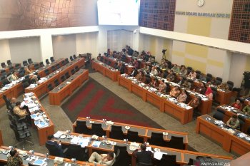 Gubernur BI memproyeksikan kurs Rp13.900-Rp14.300 per dolar di 2020