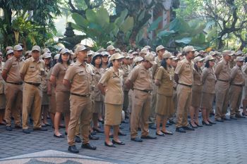 Pemkot Denpasar adakan apel serentak pastikan kehadiran ASN