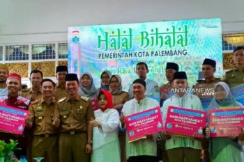 Pemkot Palembang hadiahkan umrah bagi warga paling rajin shalat subuh