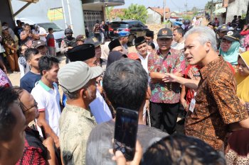 Warga Pekalongan: Ini 'gimana', Pak Gubernur...