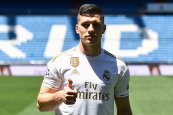 Luka Jovic resmi gunakan kostum Real Madrid