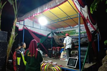 Melewati batas waktu, Satpol-PP Agam bubarkan lima pertunjukan orgen tunggal