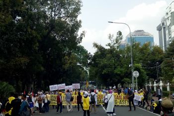 Demo kawal sengketa Pilpres di MK tak dukung paslon manapun