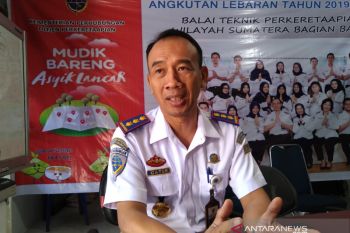 Jalur kereta api Sumbar diaktifkan, ini dampaknya bagi pariwisata