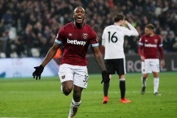 Manchester United dikabarkan bidik Issa Diop