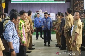 Gaji kepala desa menggiurkan diwacanakan  Rp6 juta per bulan