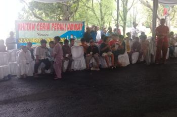 Keuskupan Tanjungkarang dan Kodim gelar khitanan massal