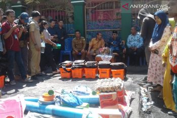 Kebakaran di Wolio, Pemkot Baubau salurkan bantuan untuk korban