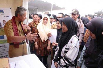 Indramayu gelar bursa kerja untuk kurangi pengangguran
