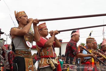 Mewariskan permainan manyipet di Kalteng kepada generasi milenial