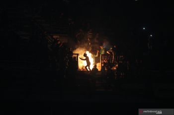 Suporter Persebaya ricuh