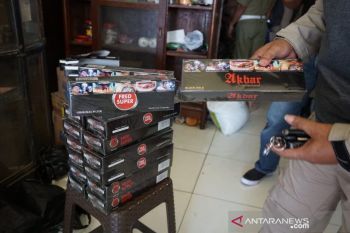 Ratusan batang rokok ilegal hasil razia di Pekalongan disita