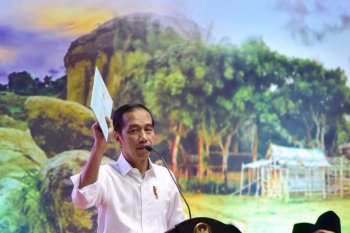 Presiden: Seluruh tanah Gresik, Jatim bersertifikat 2024