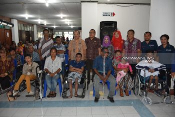 107 penyandang disabilitas dapat bantuan dari Pemkot Kupang