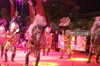 Pemkot Madiun gelar "Charismatic Night Carnival" bertema Harmoni Nusantara