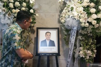 Pemulangan jenazah putra Ketua MA diundur