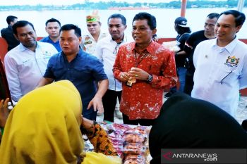 Keberpihakan kepada UMKM dimulai dengan memprioritaskan produk lokal