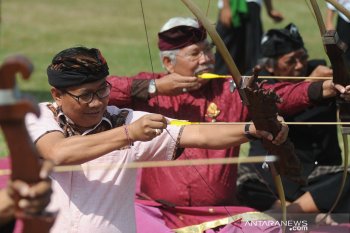 Ratusan pemanah ikuti lomba panahan tradisional