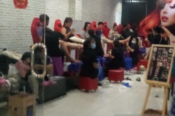 Salon perawatan kuku jadi objek wisata favorit di Batam