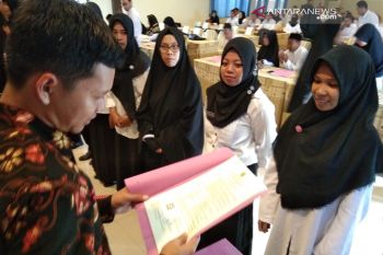 141 CPNS Kemenag Sulteng terima SK