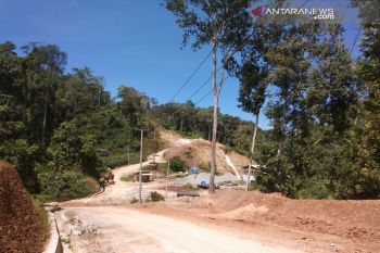 Pemkab Poso desak PT Arkora Indonesia bayar gaji buruh sesuai UMK