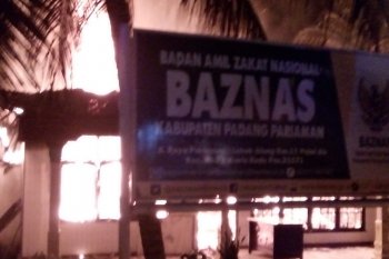 Kantor Baznas Padang Pariaman terbakar, penyebab belum pasti