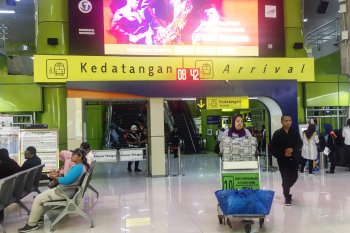 Belum ada pergerakan massa  di Stasiun Gambir terkait aksi di MK