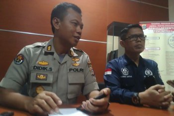 Polisi masih selidiki pelaku pembunuhan ayah-anak di Parimo