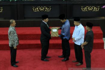 Defisit APBD, Fraksi GIR: kebutuhan rakyat lebih prioritas ketimbang belanja birokrasi