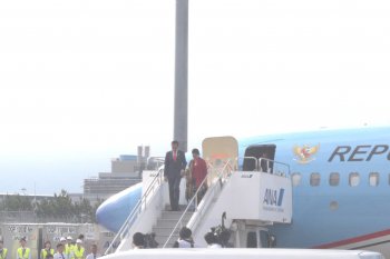 Presiden Joko Widodo tiba di Osaka Jepang