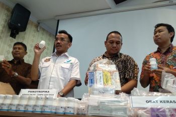 BBPOM dan Polda Sumbar ungkap peredaran obat keras diduga ilegal di Padang Selatan