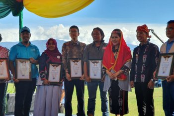 Puncak  HUT Sigi berikan penghargaan kepada ACT