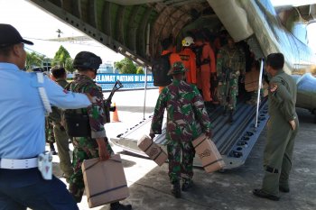 Helikopter TNI AD diperkirakan berada di punggung Gunung Aprok