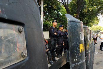 Kepolisian tidak mengendurkan pengamanan di KPU meski tak ada massa