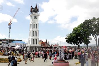 Libur lebaran, TMBK dan Benteng Fort de Kock destinasi wisata favorit
