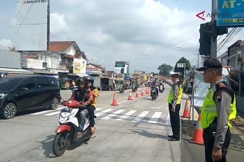 Video - Arus mudik di ruas Brebes-Ajibarang ramai lancar
