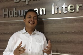 Kebijakan luar negeri Indonesia diproyeksikan  kontinuitas dari kebijakan sebelumnya