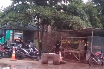 Semua pengungsi di Bintan dibekali kartu kontrol
