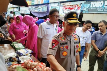 Bulog-Polda Sulbar gelar penetrasi pasar peringati HUT Bhayangkara ke-73