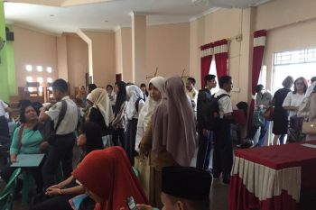 PPDB online di Provinsi Kepri menyulitkan orang tua