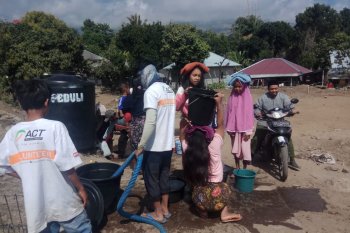 ACT NTB mendistribusikan air bersih ke daerah alami kekeringan