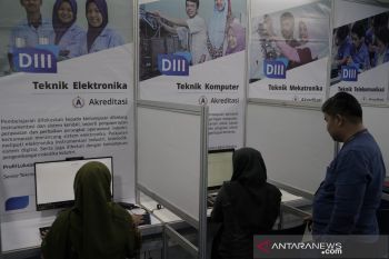 PCR buka gerai pendaftaran mahasiswa baru di Mal SKA