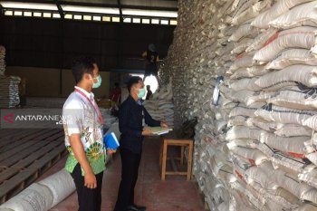 Stok beras cukup untuk 3,5 bulan ke depan
