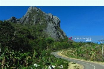 Atraksi budaya sambut 2000 pengusaha di gunung Fatuleu