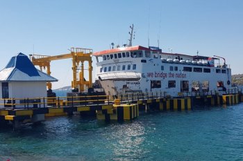 Lintasan penyeberangan Kupang-Adonara murni komersil
