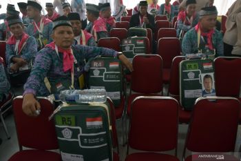 Dua CJH Inhil tunda berangkat