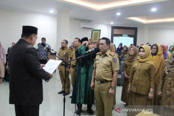 Arman Bausat  resmi jadi Dirut RSKD Sulsel