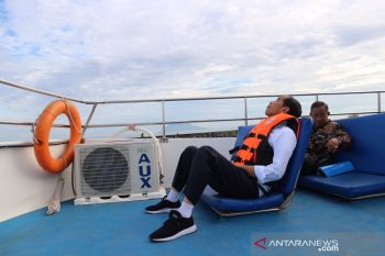 Presiden bersama istri nikmati pemandangan bawah laut Taman Nasional Bunaken